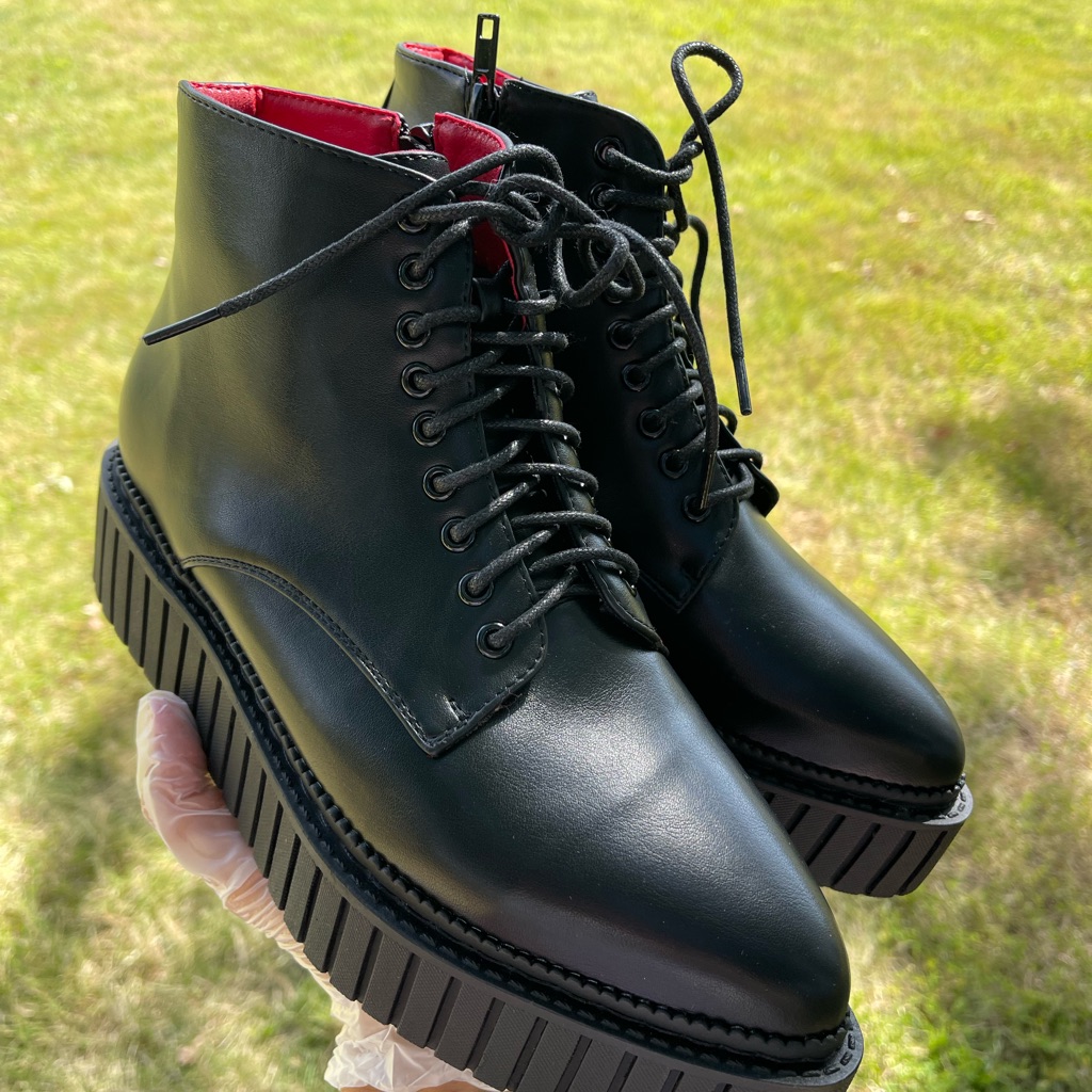 Black Lamoda Boots Size 8 In Women’s